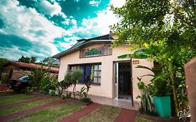 Aranduka Hostel & Naturaleza